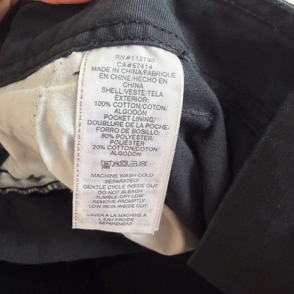 True Religion Mens Jet Black Cargo SN Shorts NWT Size 42 107235 - Picture 7 of 10